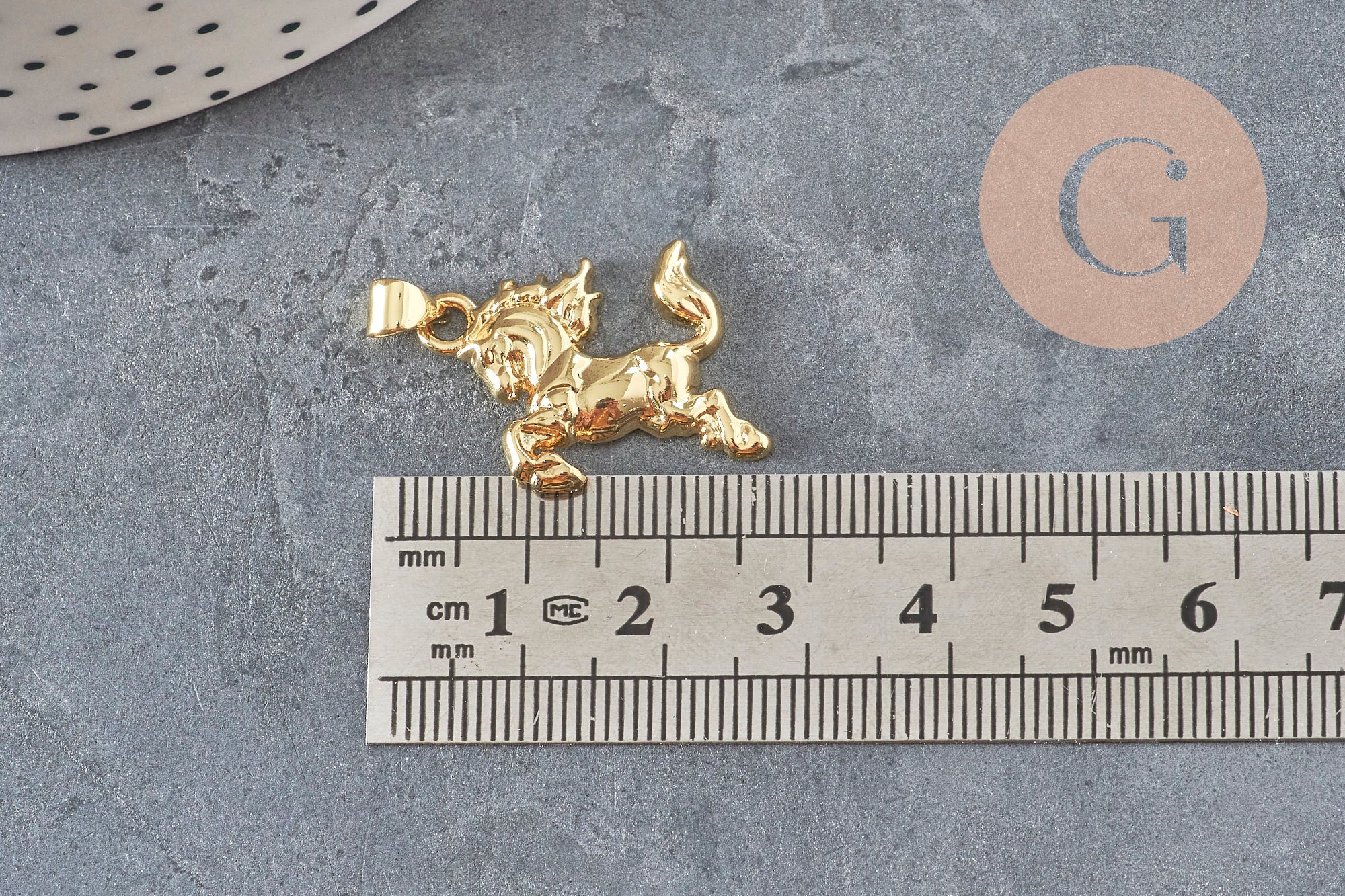Gingerlily G11255 breloque cheval cabré 22mm doré x1