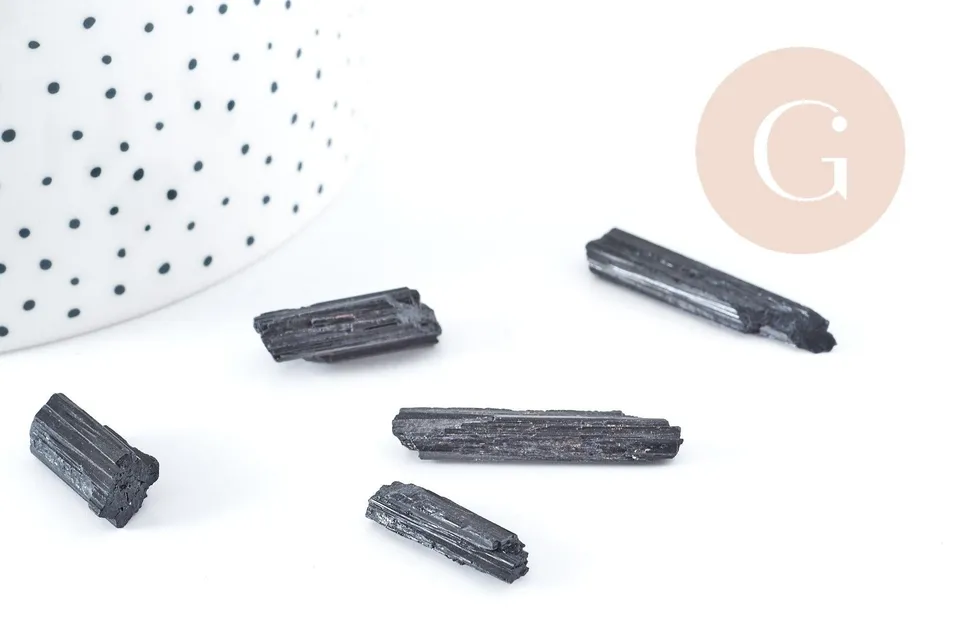 Gingerlily Pierres tourmaline noire brute 20-35 mm x1