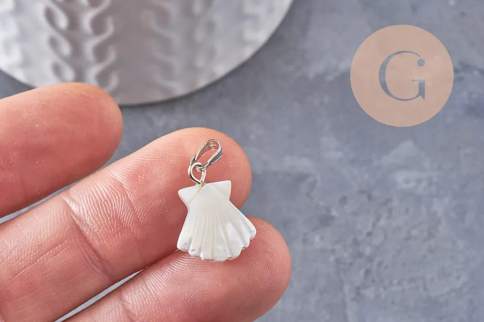 Gingerlily Pendentif trèfle nacre blanche 18mm x1 chance