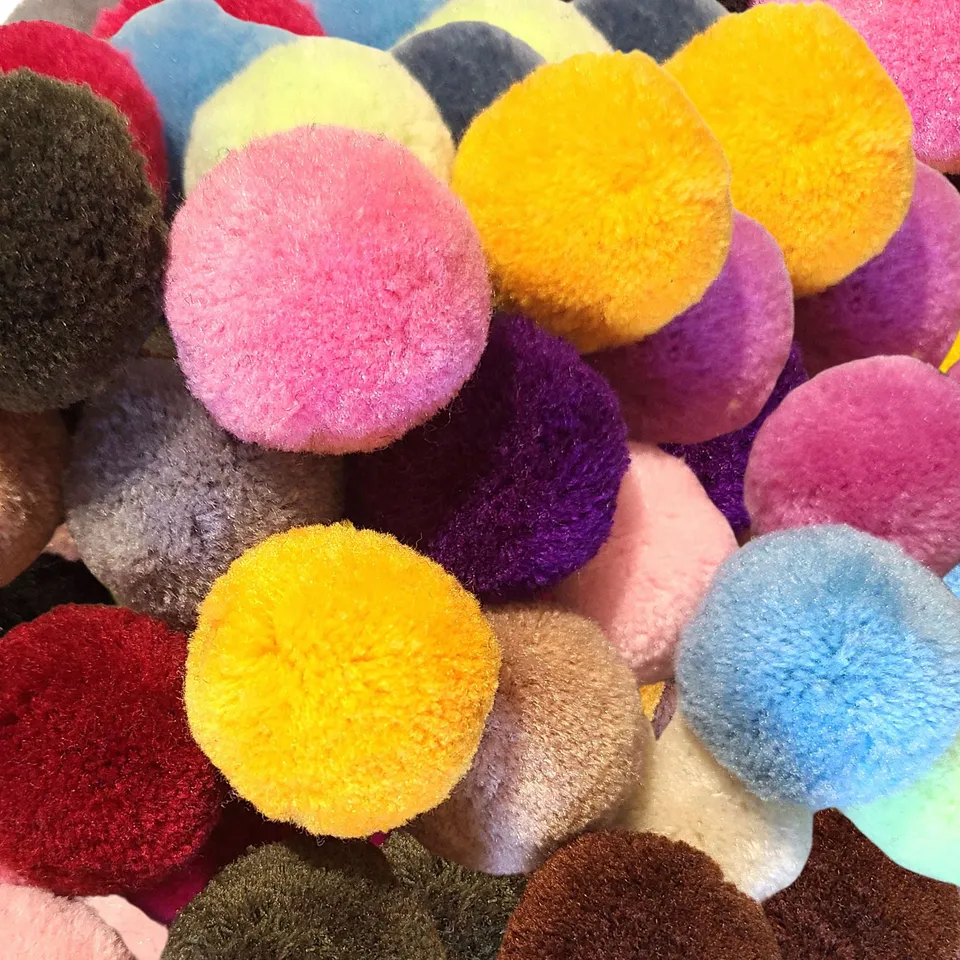 ARTSHOP Chouchous Balls lot 100 pompons mixtes 40mm