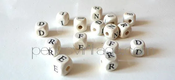 Gingerlily Perles bois lettres alphabet F.R.I.E.N.D x10