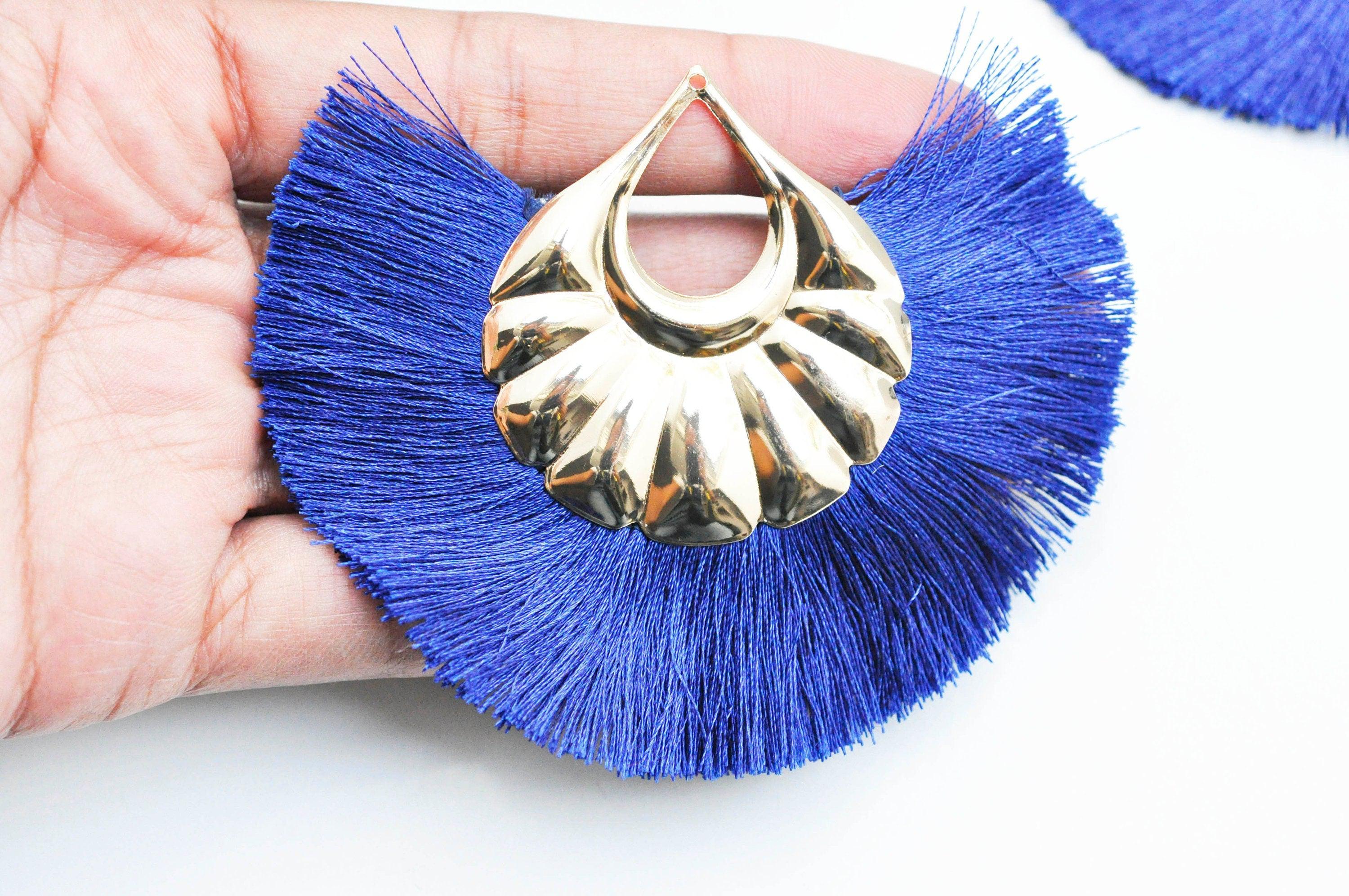 Gingerlily Pendentif pompon fil bleu doré 85mm lot 2