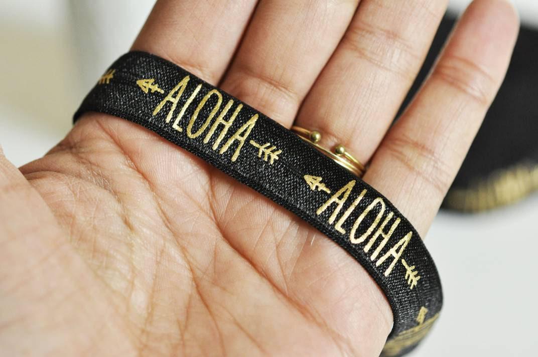 Gingerlily Ruban élastique Aloha noir or 16mm 1 mètre