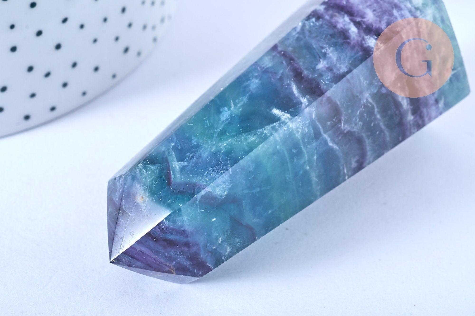 Gingerlily Pointe fluorite naturelle lithothérapie 8,6 cm