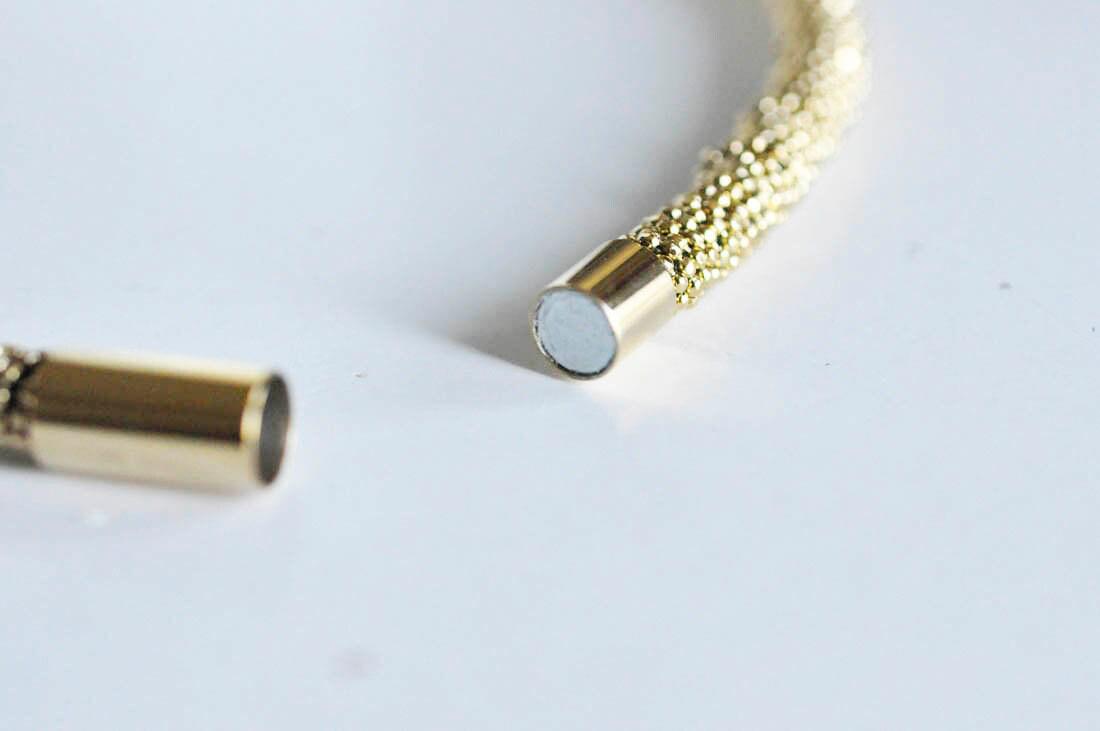 Gingerlily Chaînes collier acier doré 14k boule 7mm 45cm complet