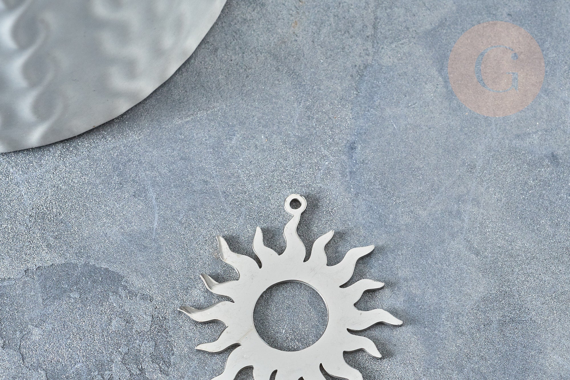 Gingerlily Pendentifs Soleil Acier Platine 32.5mm Inox