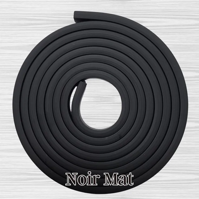 ARTSHOP Gummy 31 tube silicone creux noir mat 10 cm