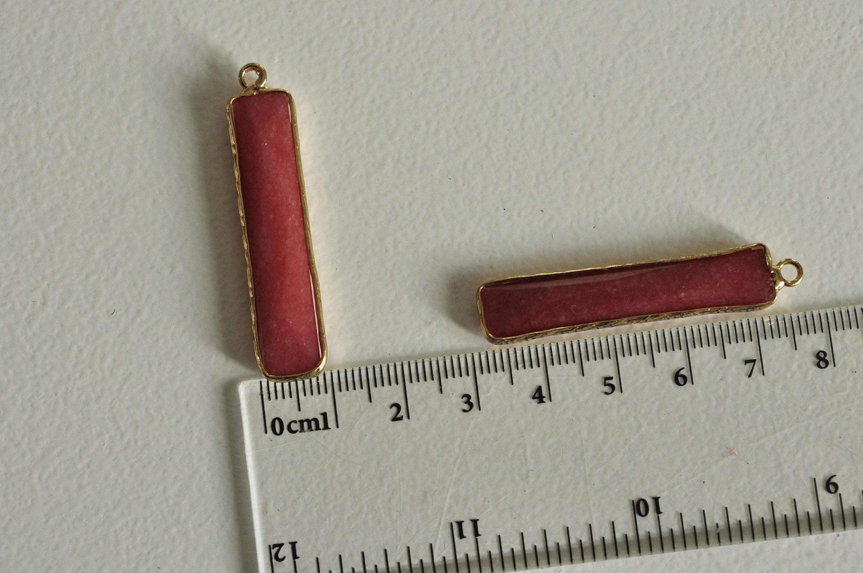 Gingerlily pendentif rectangle jade rouge facetté doré