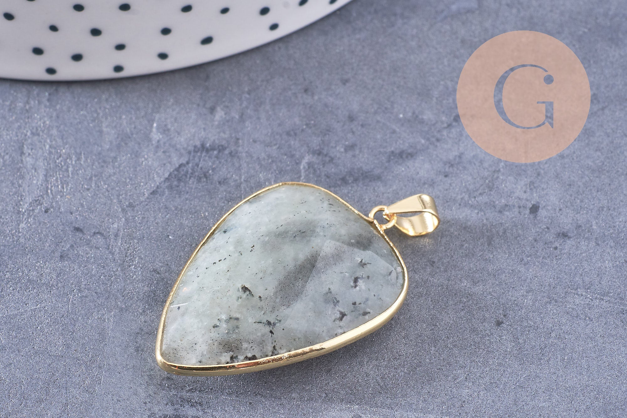 Gingerlily Pendentif ovale G2516 labradorite naturelle laiton doré 40mm