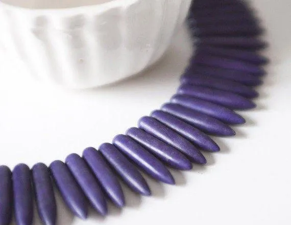 Gingerlily Howlite G1327 perle pointe violette fil 95 perles