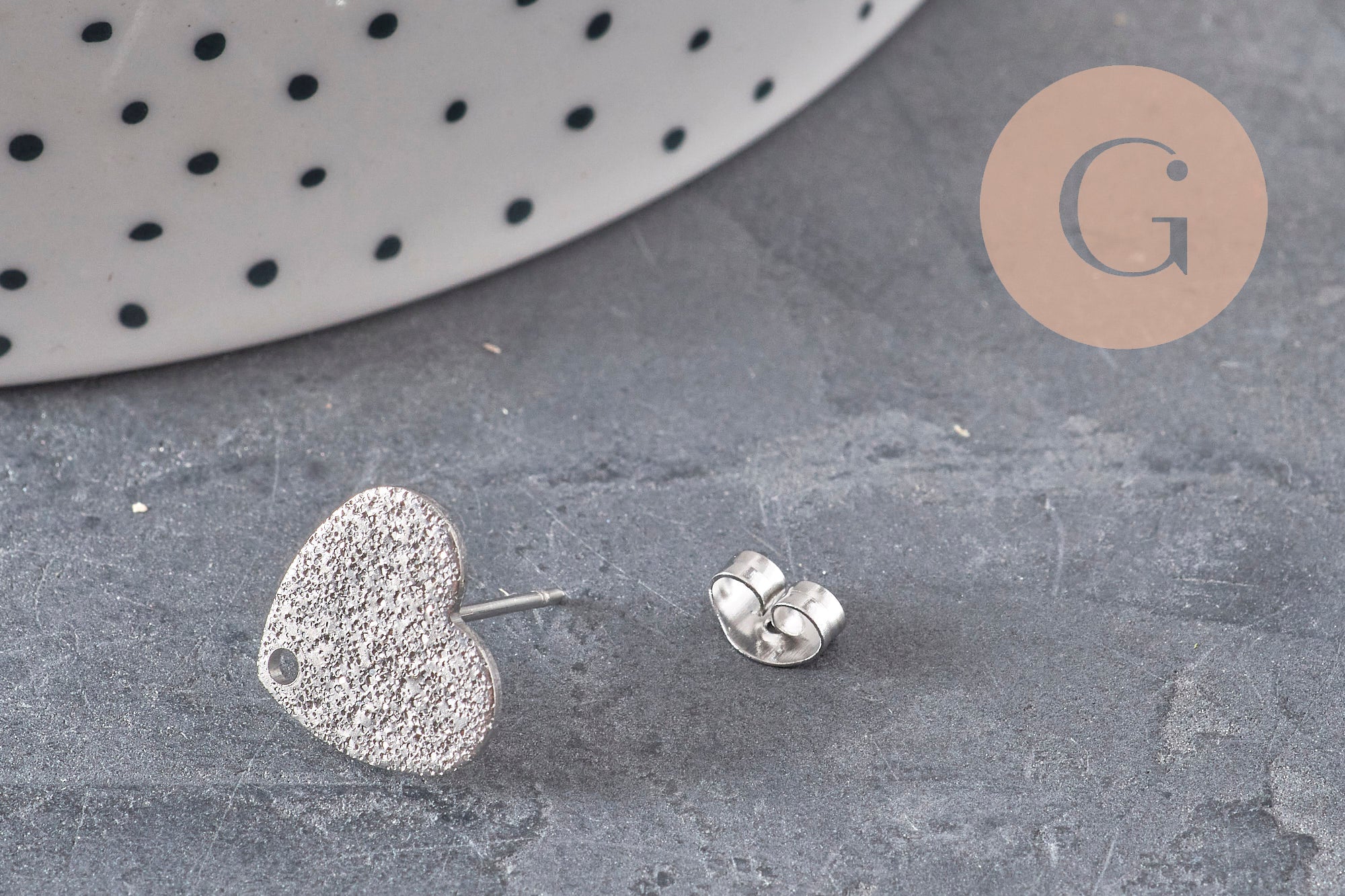 Gingerlily Apprêts puces G11318 clous coeur acier 13mm paire