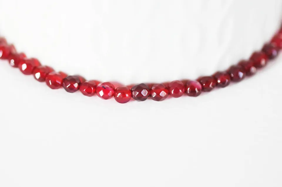 Gingerlily perles agate G07 pierre rouge magenta 4mm fil
