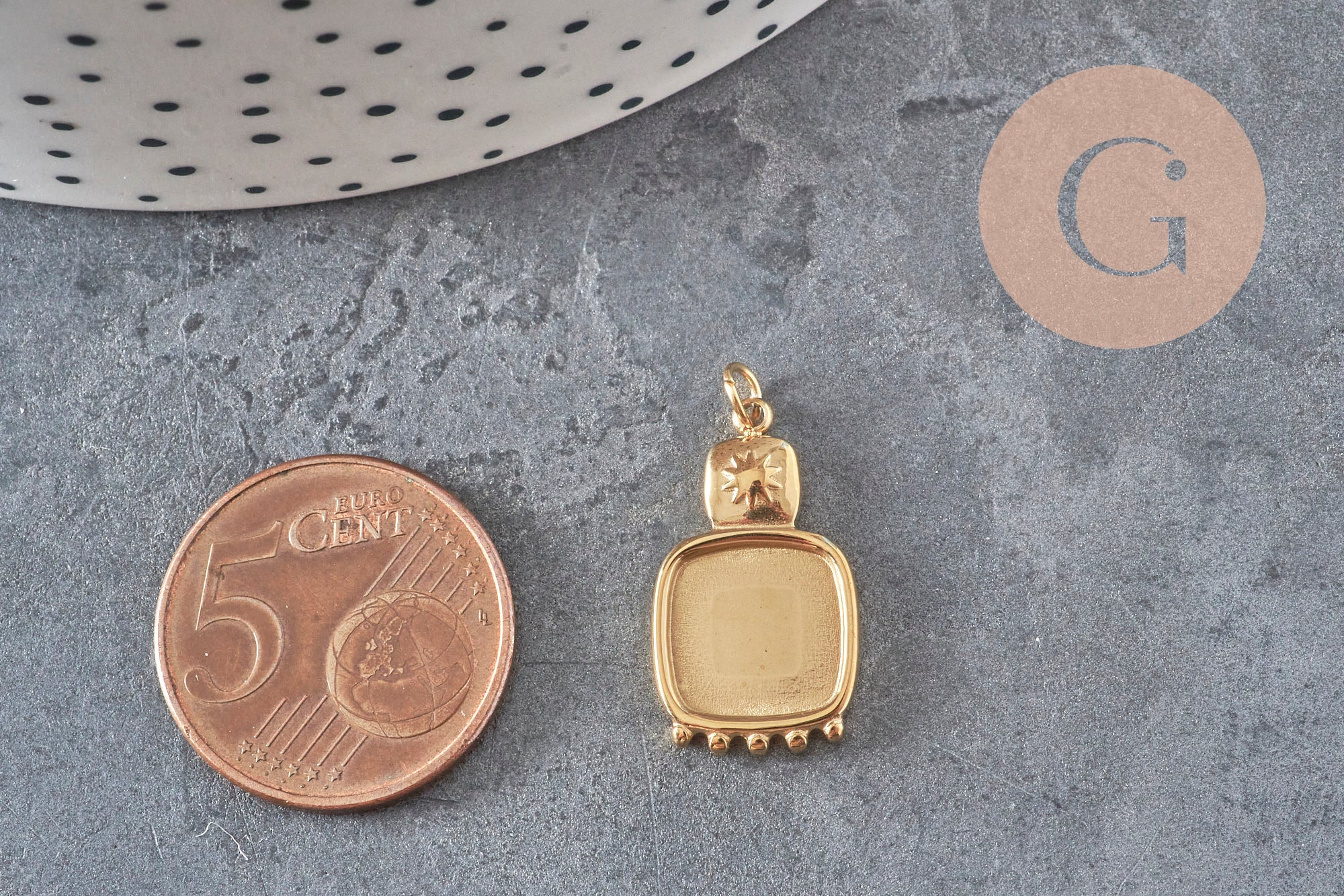 Gingerlily Pendentifs G11380 pendentif carré doré 10 mm