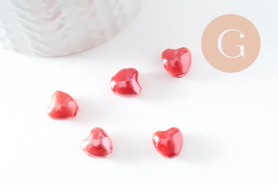 Gingerlily Perle coeur G9773 porcelaine rouge irisé 12mm x5