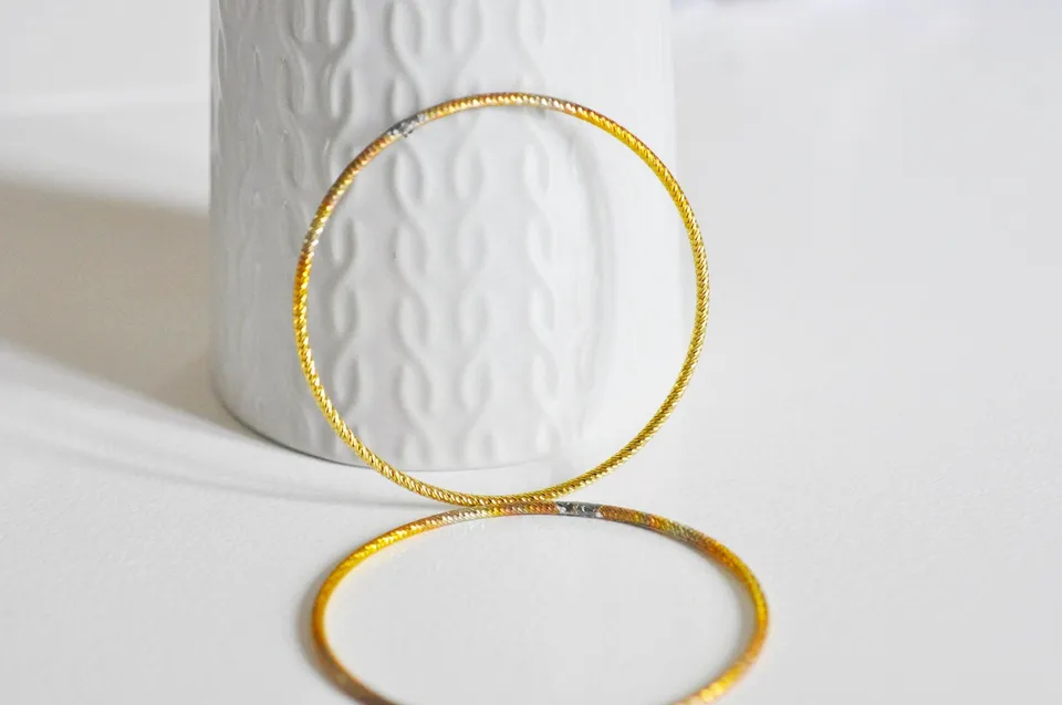 Gingerlily Bracelet jonc torsadé laiton brut 60mm x1