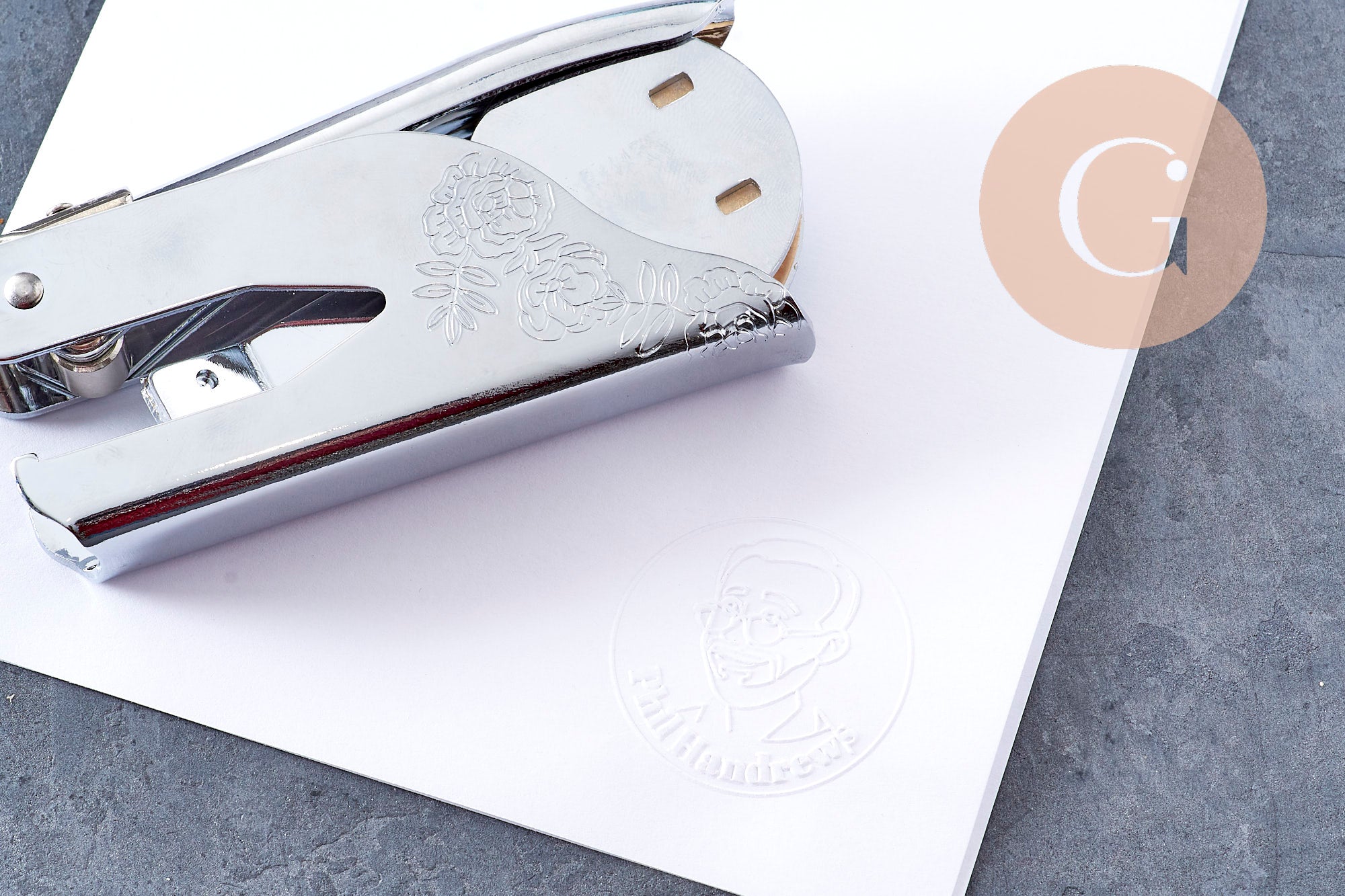 Gingerlily Outils bijouterie DIY pince à gaufrer Happy Graduation 42mm