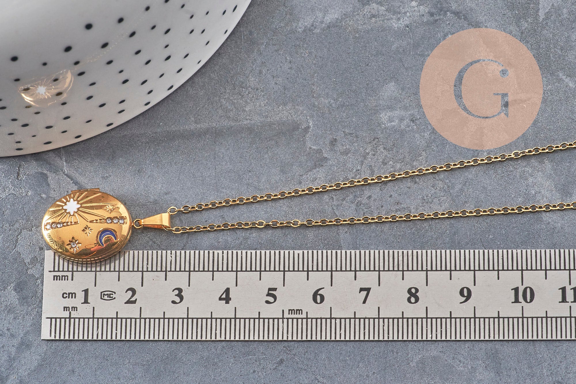 Gingerlily Bijoux personnalisés G11076 collier locket lune étoiles doré