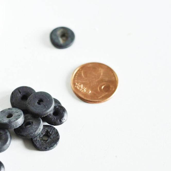 Gingerlily perles disque coco noir 12mm les 50