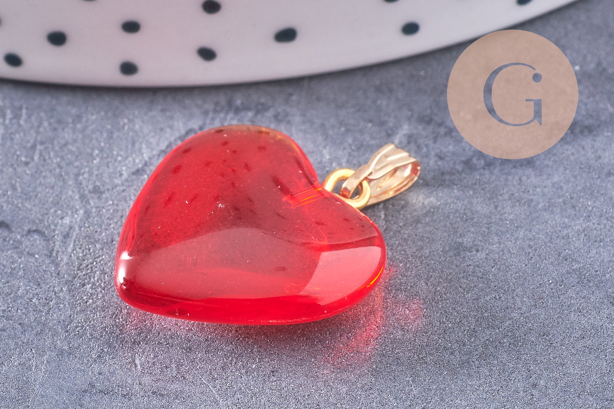 Gingerlily Pendentif coeur verre rouge doré 22mm unité
