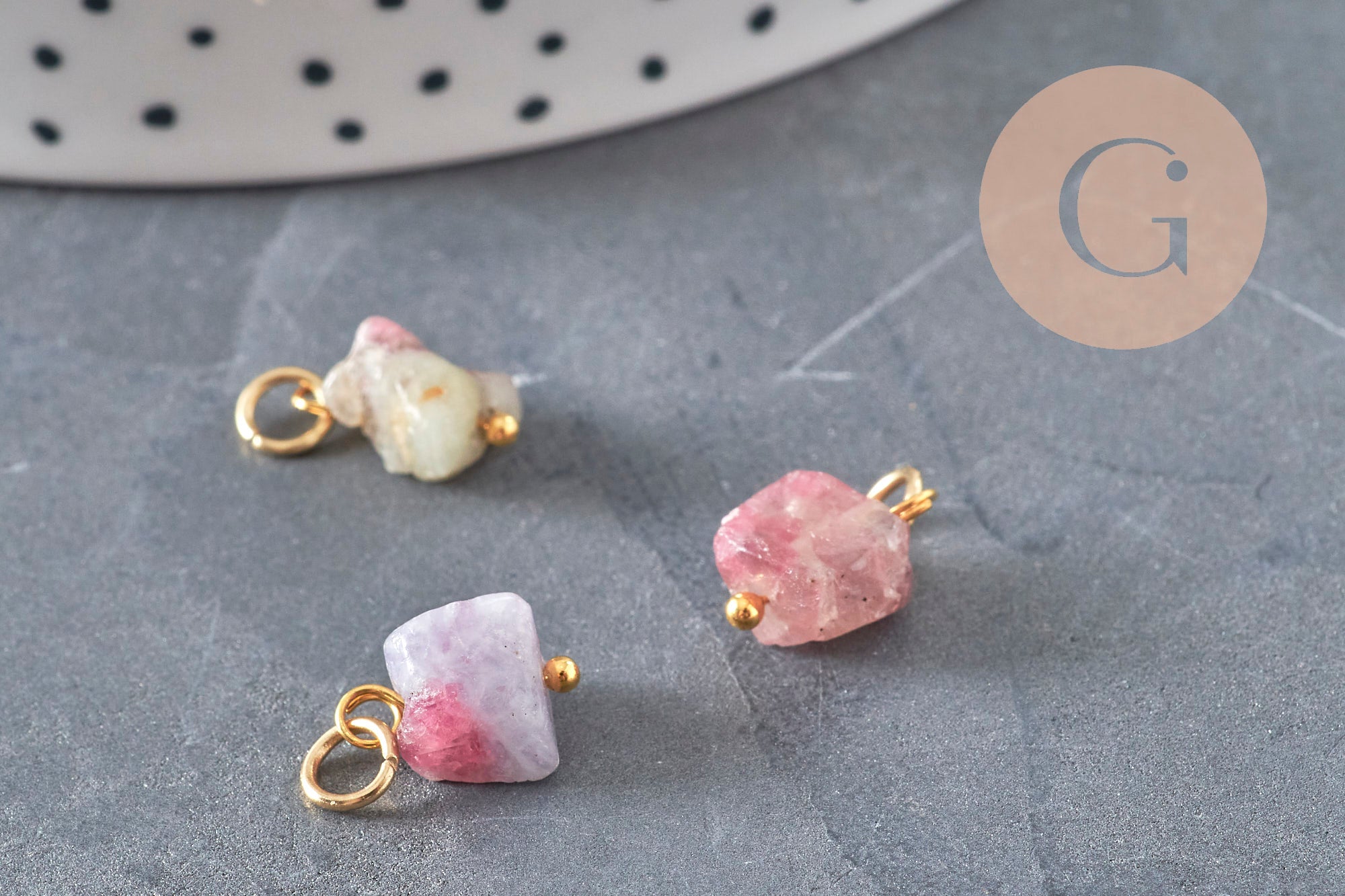 Gingerlily Cube Tourmaline Laiton Doré 11,5mm x1 Breloque
