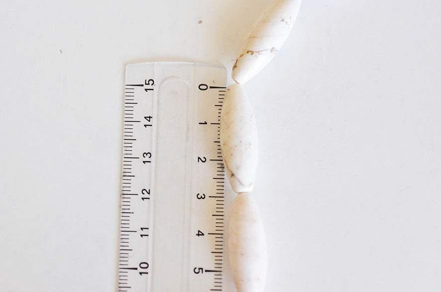 Gingerlily perle howlite G1319 ovale blanc 30mm x5