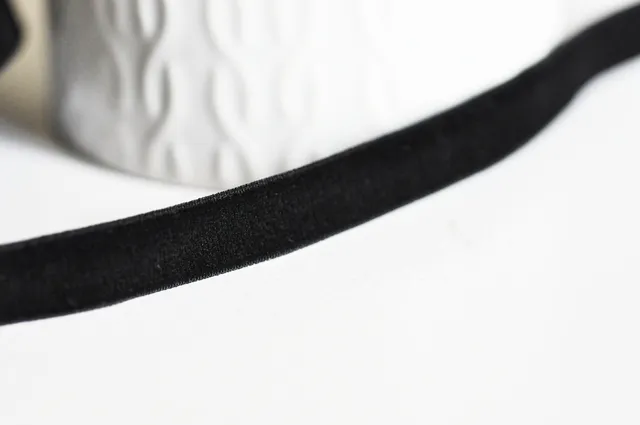 Gingerlily ruban élastique velours noir 10mm 1 mètre