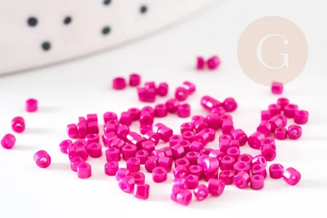 Gingerlily Perles rocaille tube rose fuchsia 8g