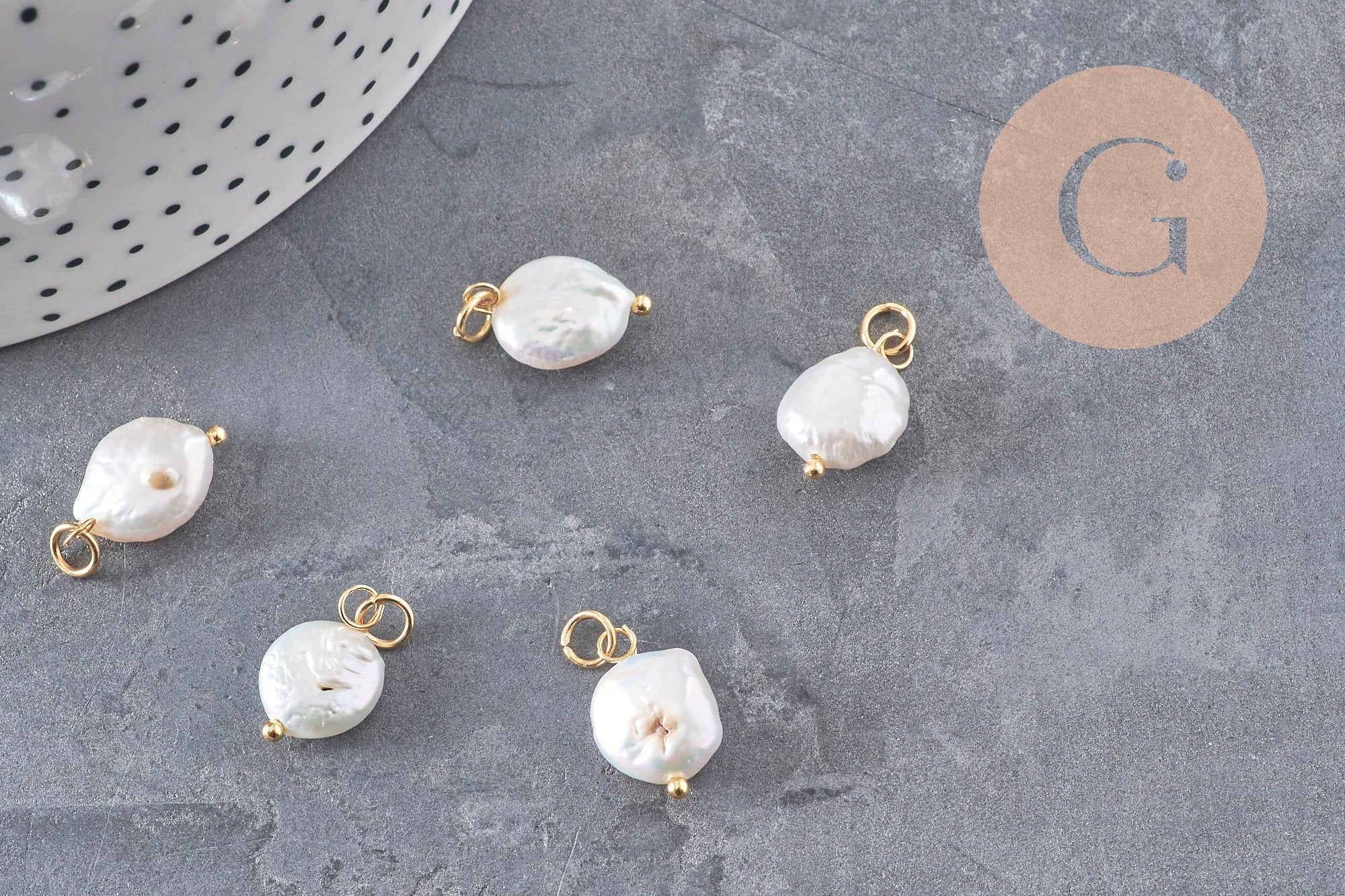 Gingerlily Breloque Perle Keshi Blanche Acier Doré x1