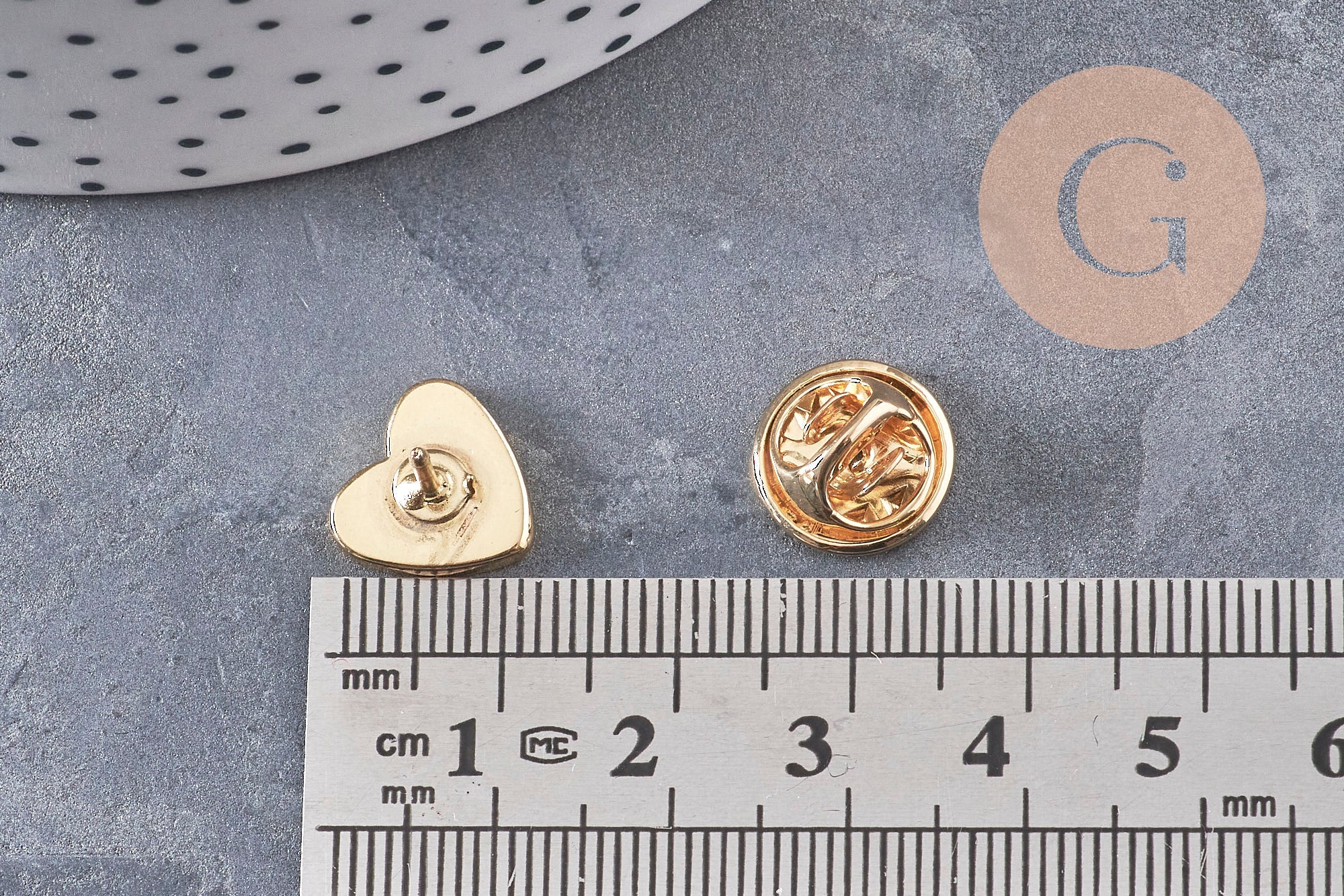 Gingerlily Broche pin's coeur laiton doré 11mm x1