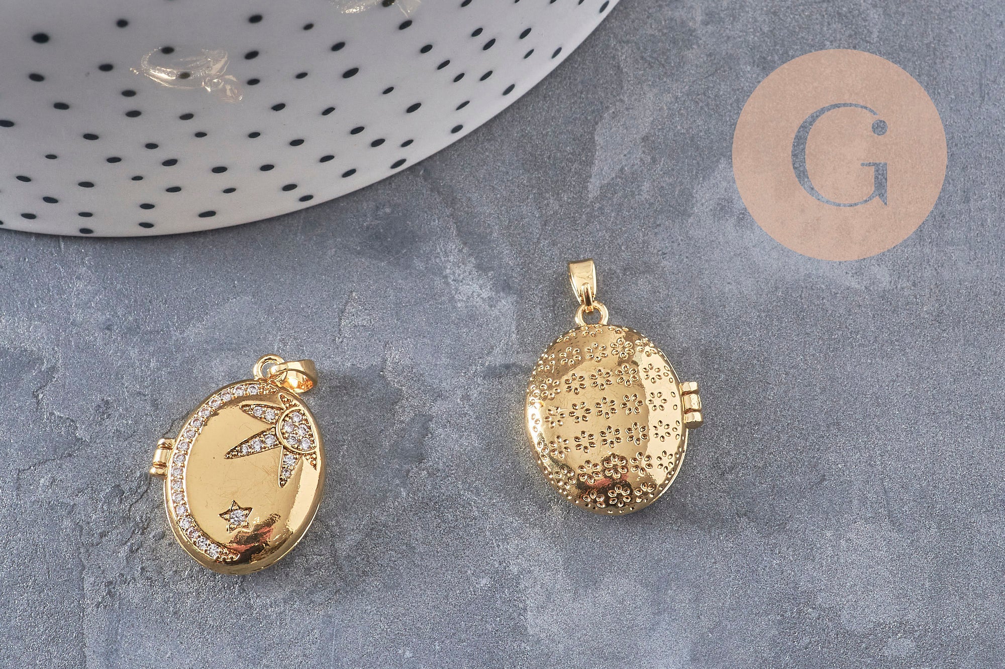 Gingerlily Pendentif locket ovale doré étoiles 17mm x1