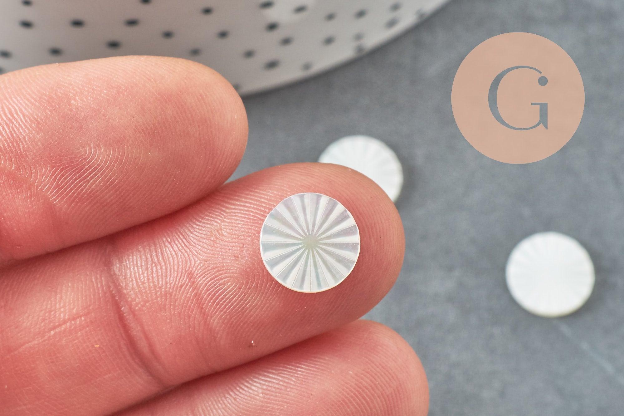 Gingerlily G9628 cabochon rond nacre blanche gravé 10mm