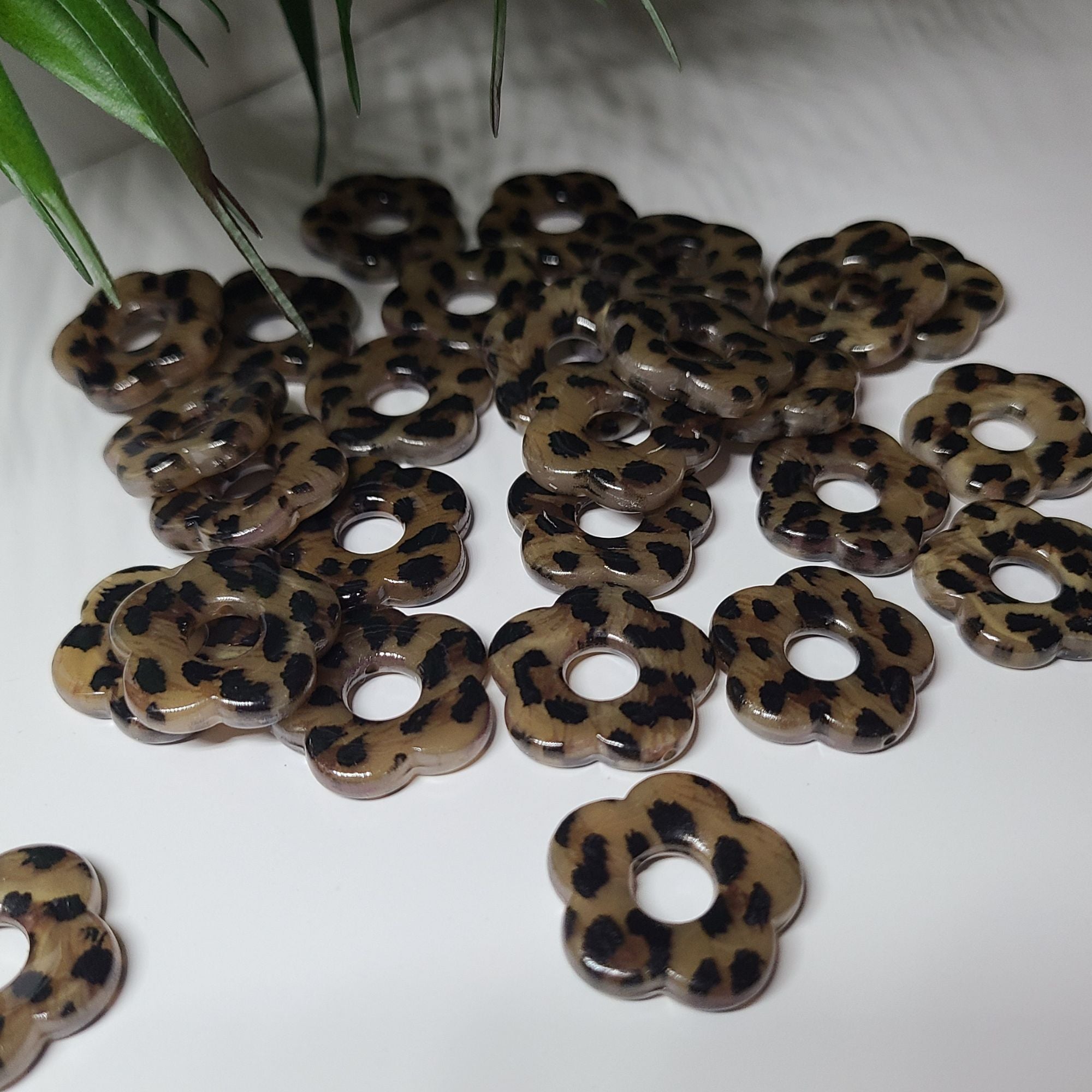 ARTSHOP Flower power fleur Capucine Camel Léopard 27mm