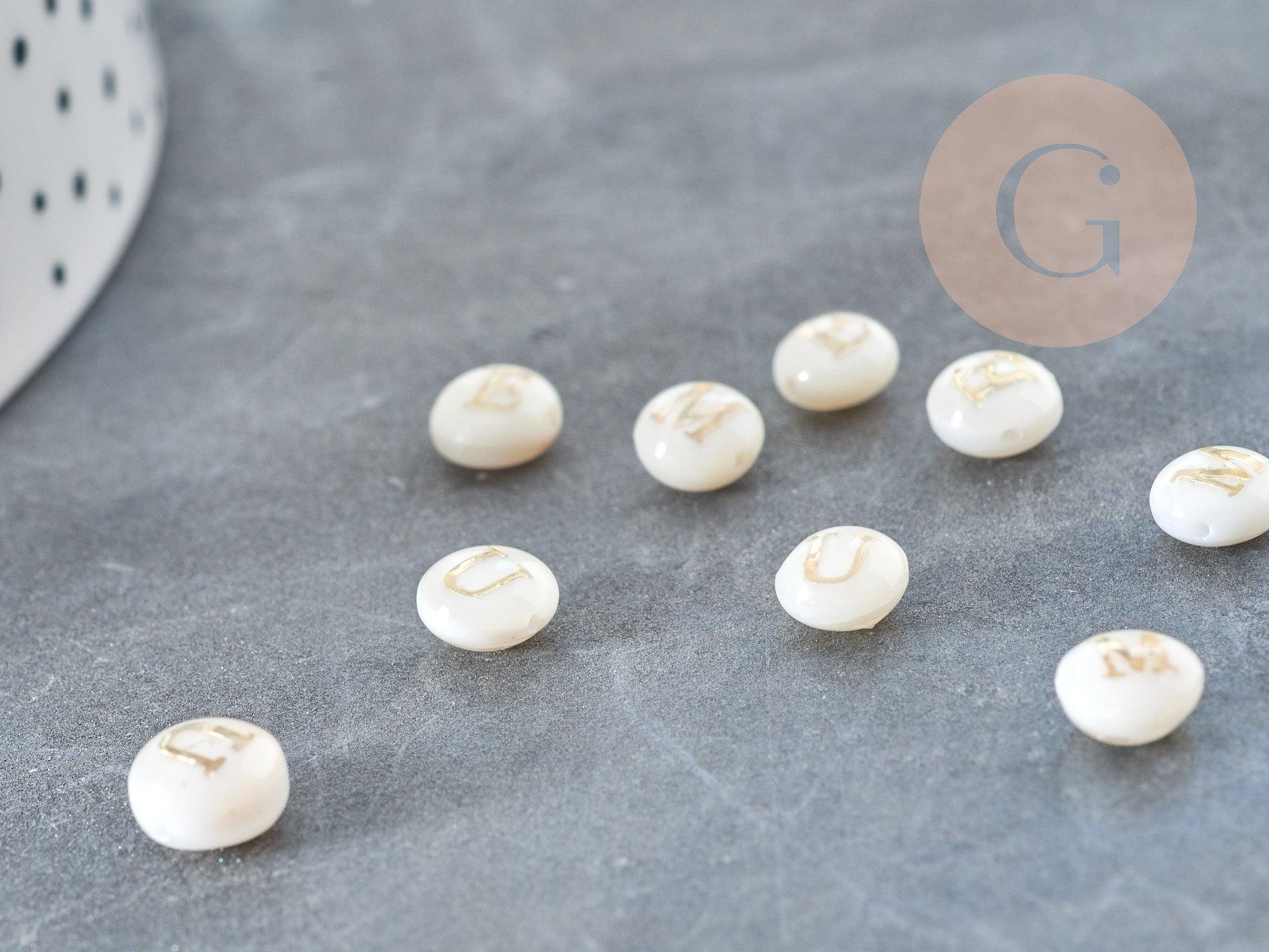 Gingerlily Perles perle nacre lettre dorée 6x4mm x1