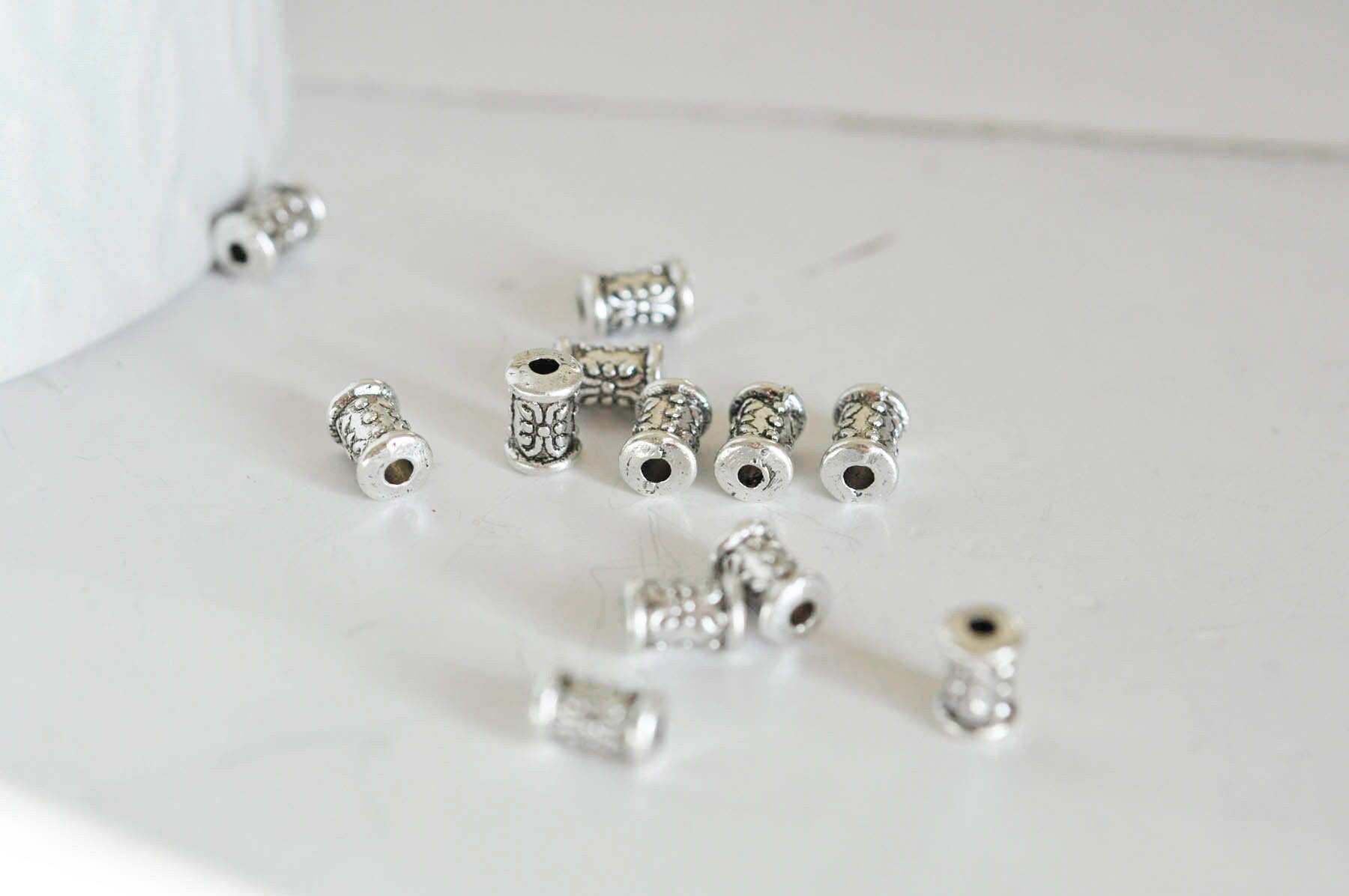 Gingerlily perle tube argent gravé 7mm x10