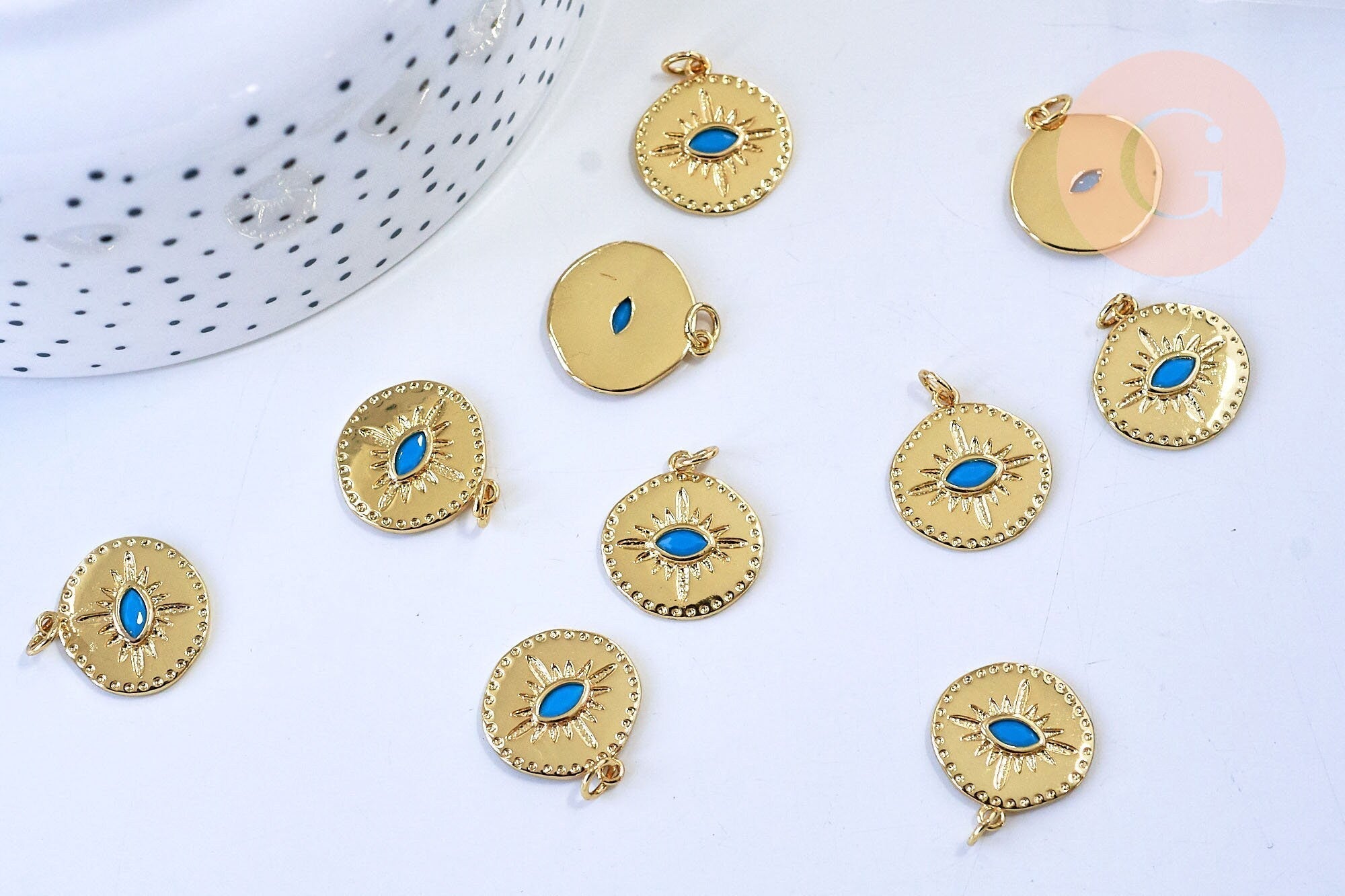 Gingerlily Pendentif médaille oeil bleu doré 19mm x1