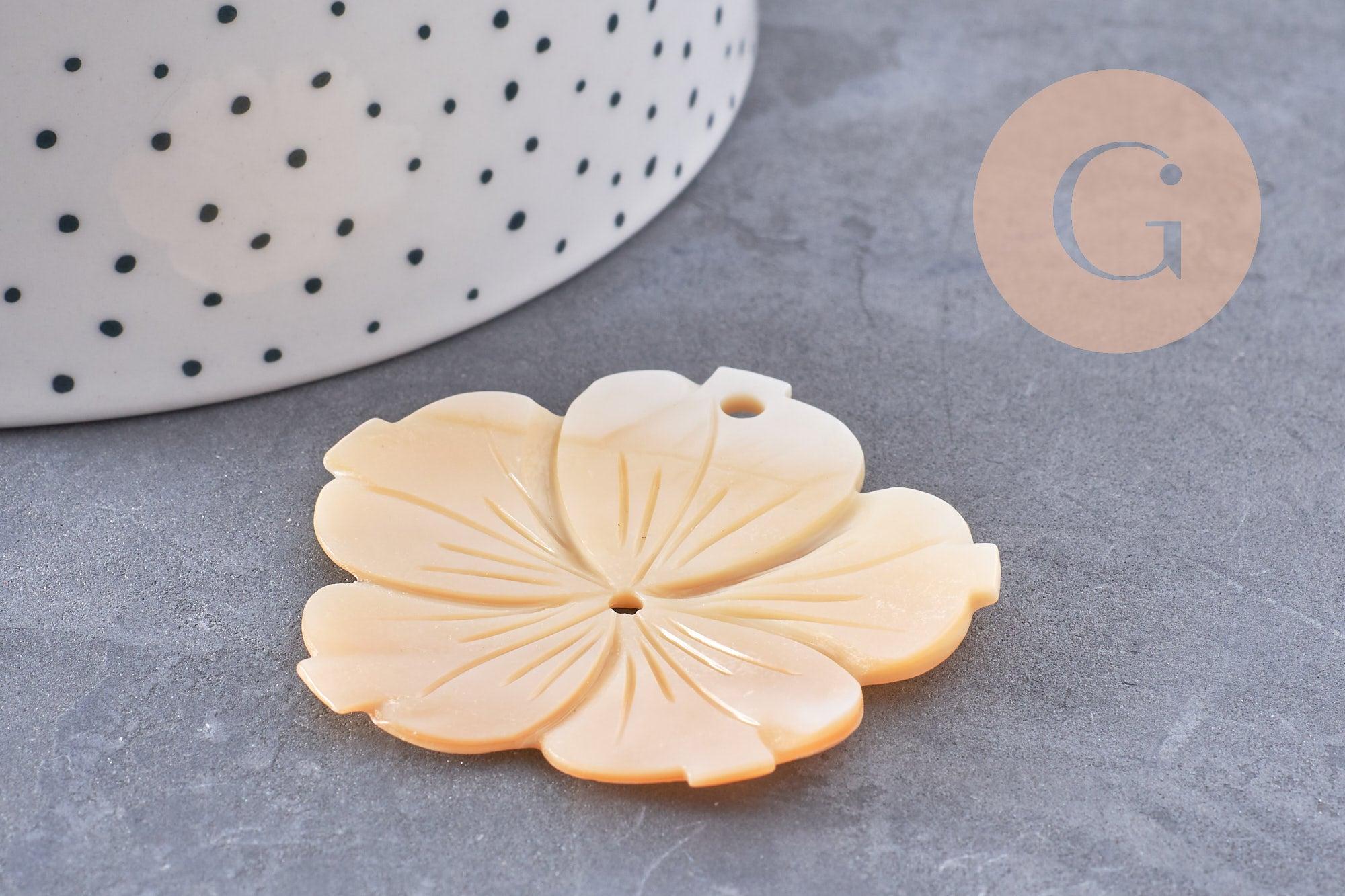Gingerlily pendentif fleur nacre blanche 48mm x2 G10227