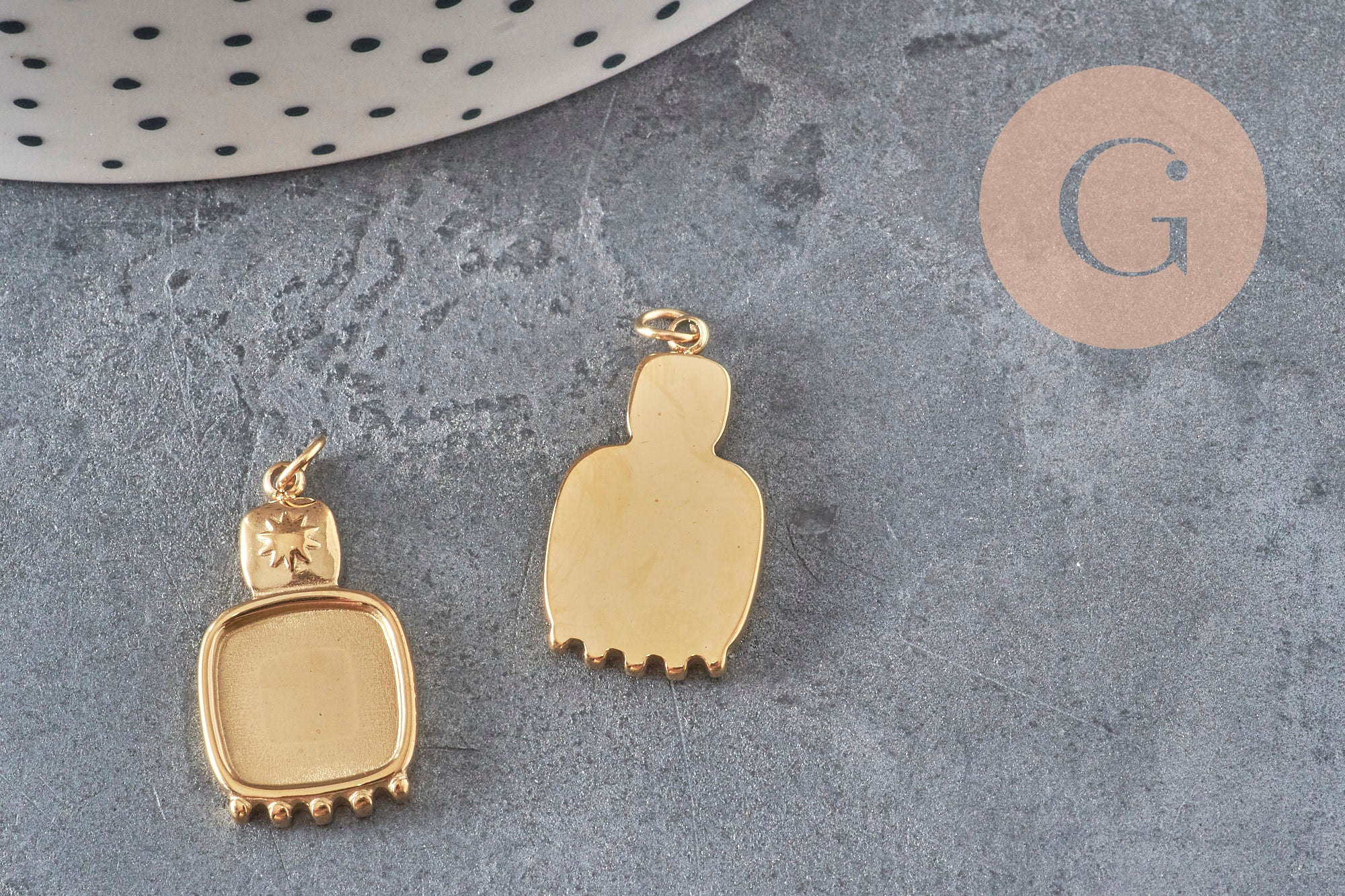 Gingerlily Pendentifs G11380 pendentif carré doré 10 mm